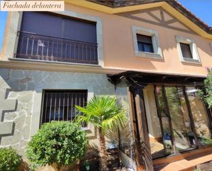 Exterior view of Single-family semi-detached for sale in Villamayor  with Air Conditioner, Heating and Private garden