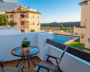 Vista exterior de Apartament en venda en Manilva amb Terrassa i Piscina