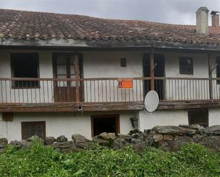 Exterior view of Single-family semi-detached for sale in Santiurde de Reinosa