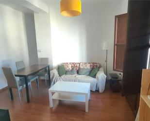 Living room of Flat to rent in  Granada Capital  with Air Conditioner and Balcony