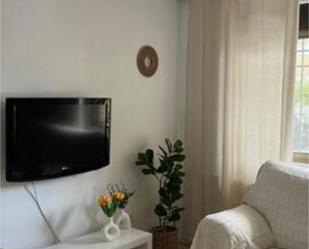 Bedroom of Flat to rent in Osuna