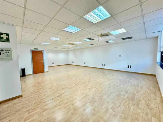 Oficina en Venta en Rúa Copérnico, 3 en Vioño