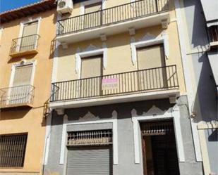 Vista exterior de Casa o xalet en venda en Guadix amb Terrassa