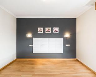 Bedroom of Flat for sale in Gijón 