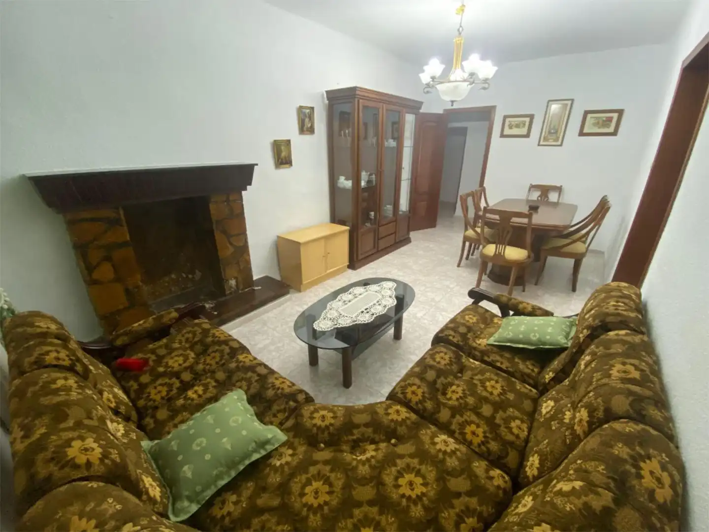 Habitació a Camino de la Sismológica, 12, Los Ángeles - Cruz de Caravaca Sala d'estar de Casa adosada per a compartir en Almería amb Aire condicionat, Terrassa i Moblat