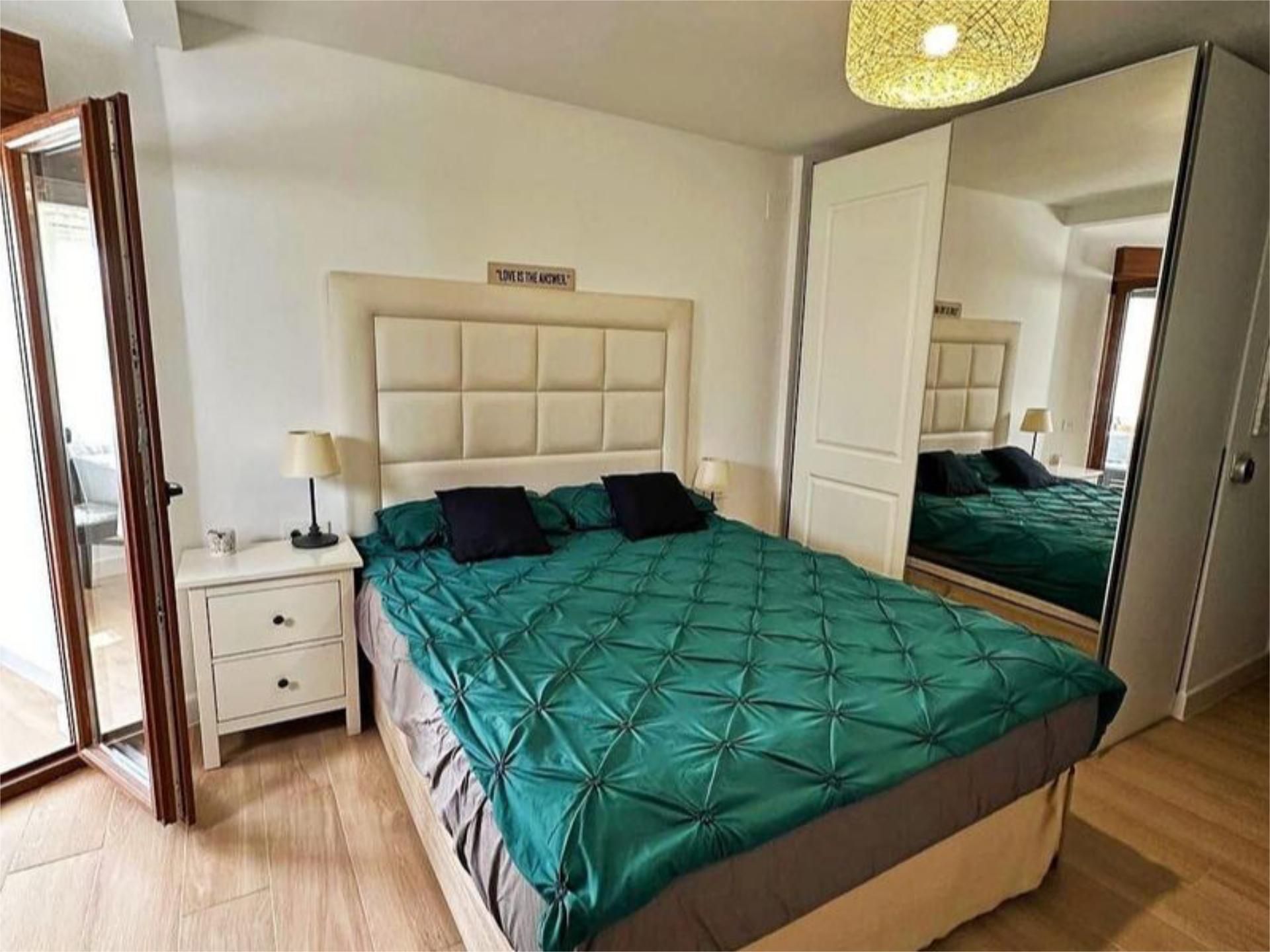 Bedroom of Flat for sale in Mijas  with Air Conditioner, Private garden and Swimming Pool
