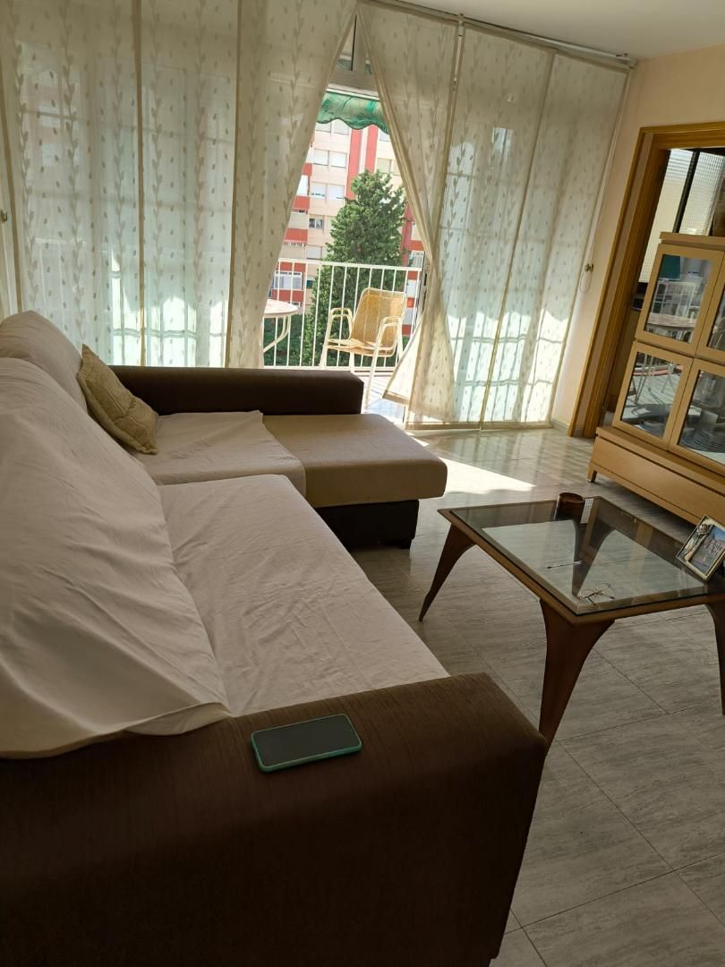 Living room of Flat for sale in Cerdanyola del Vallès  with Balcony