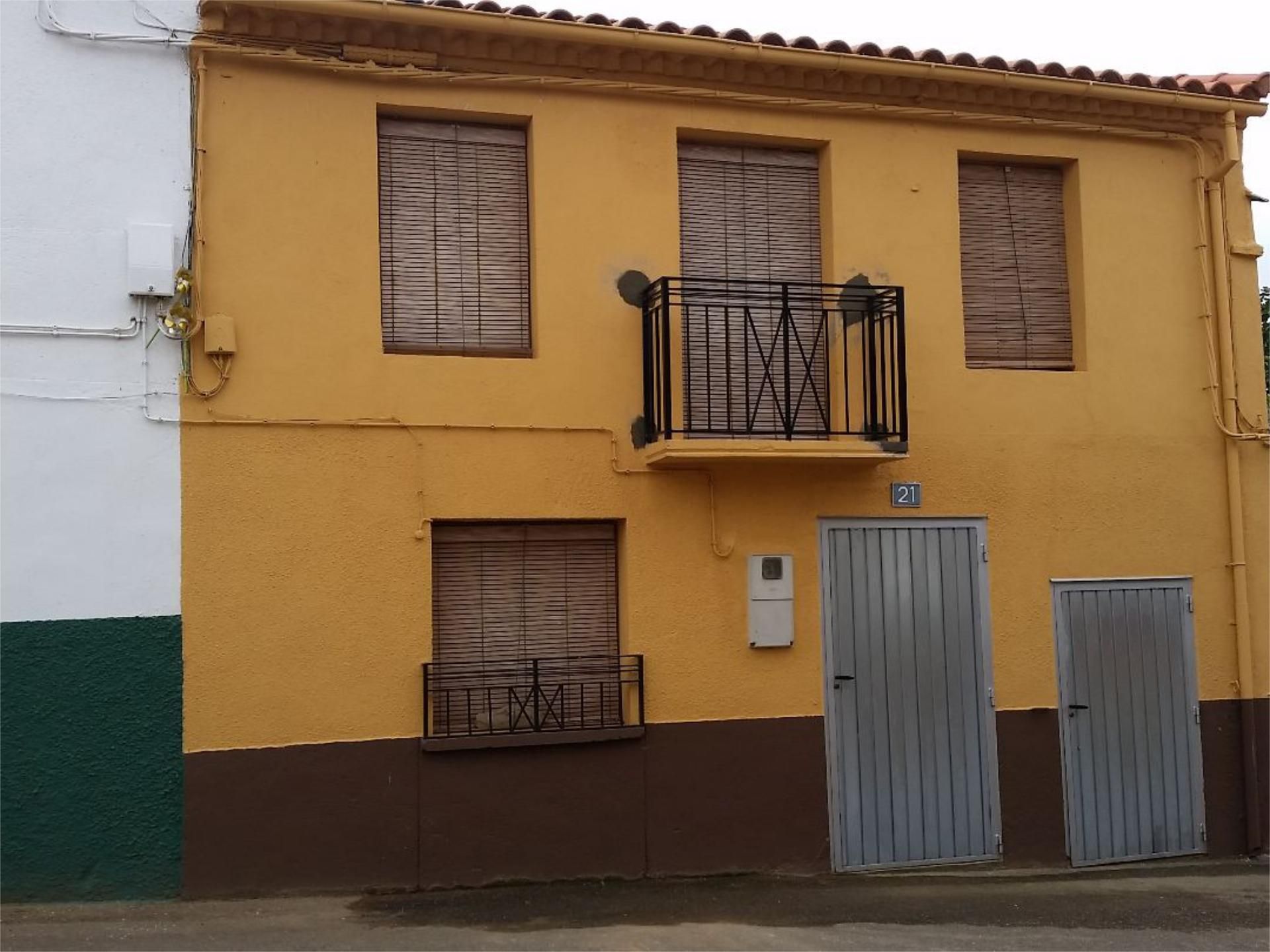 Vista exterior de Pis en venda en Carbajales de Alba amb Terrassa i Balcó