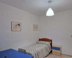 Bedroom of Flat to share in  Sevilla Capital  with Air Conditioner, Terrace and Balcony