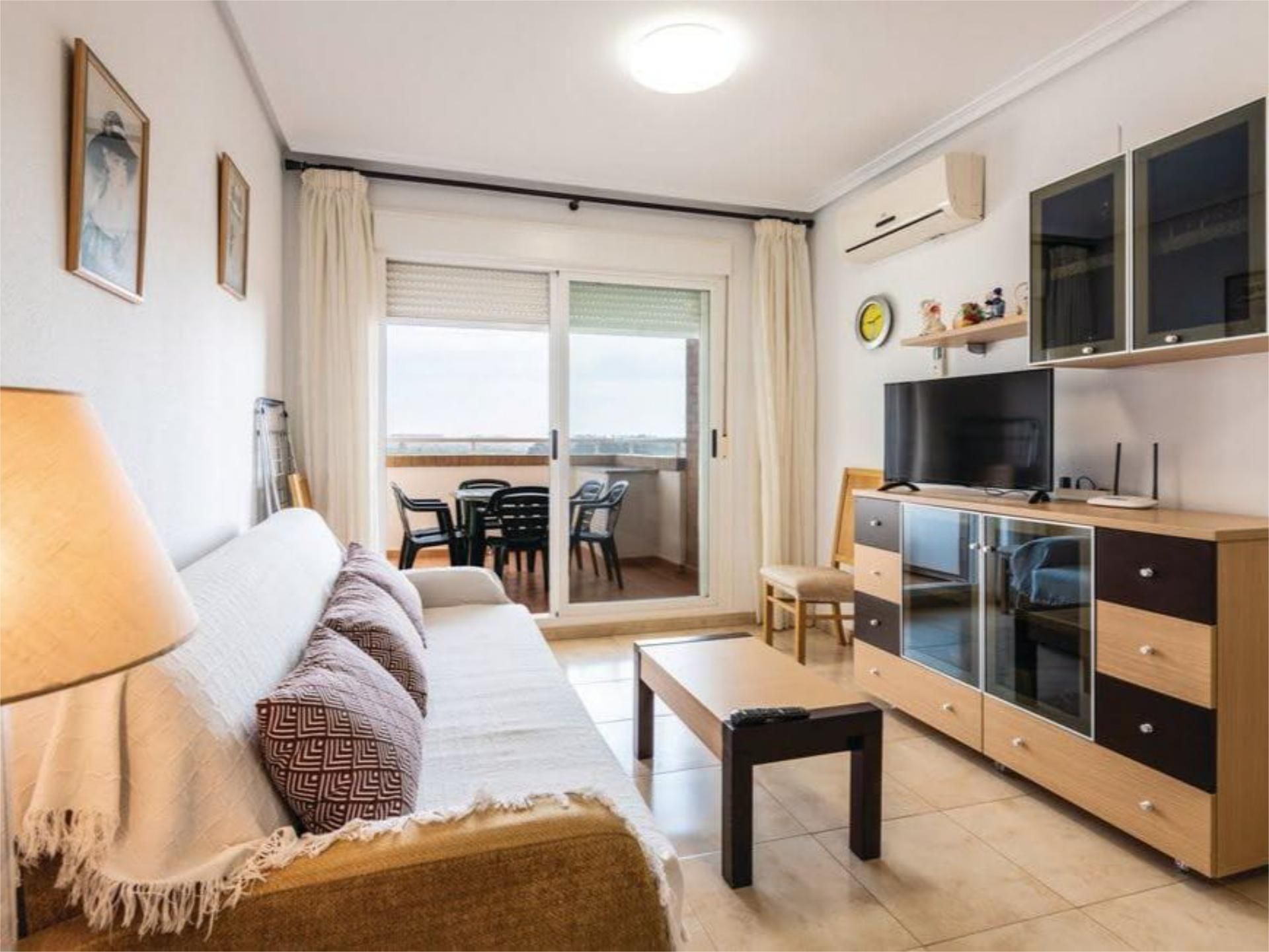 Living room of Flat to rent in Oropesa del Mar / Orpesa  with Air Conditioner, Private garden and Terrace
