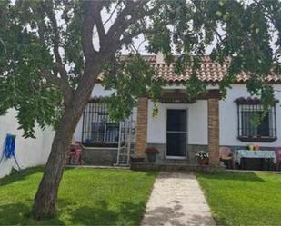 Exterior view of Single-family semi-detached to rent in Barbate  with Terrace and Swimming Pool