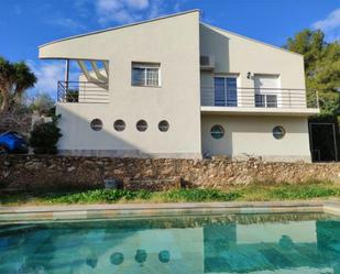 Vista exterior de Casa o xalet en venda en La Pobla de Montornès   amb Aire condicionat, Terrassa i Piscina