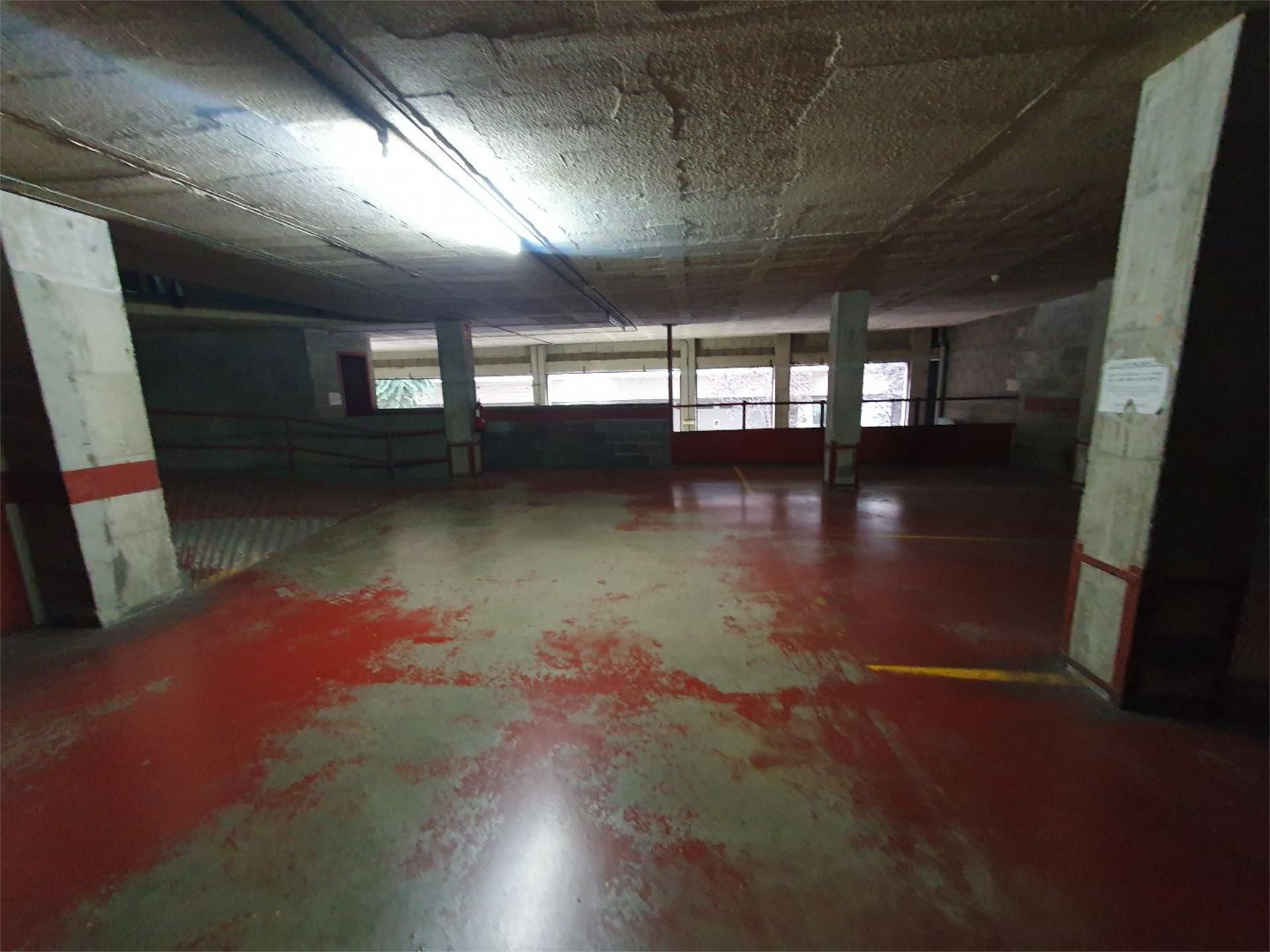 Garaje en venta en L'Hospitalet de Llobregat