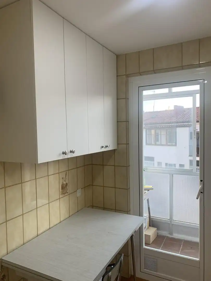 Room in Calle Cardenal Frías, 5, Santa Bárbara Kitchen of Flat for share in Soria Capital with Heating, Parquet flooring and Furnished
