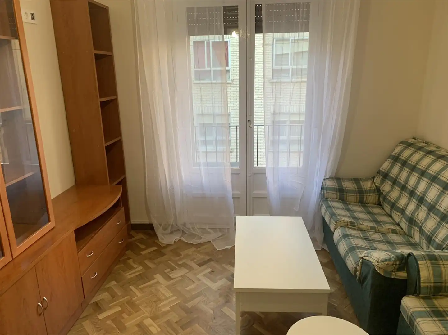Room in Calle Cardenal Frías, 5, Santa Bárbara Bedroom of Flat for share in Soria Capital with Heating, Parquet flooring and Furnished
