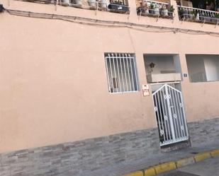 Exterior view of Single-family semi-detached for sale in Monzón  with Air Conditioner, Terrace and Balcony