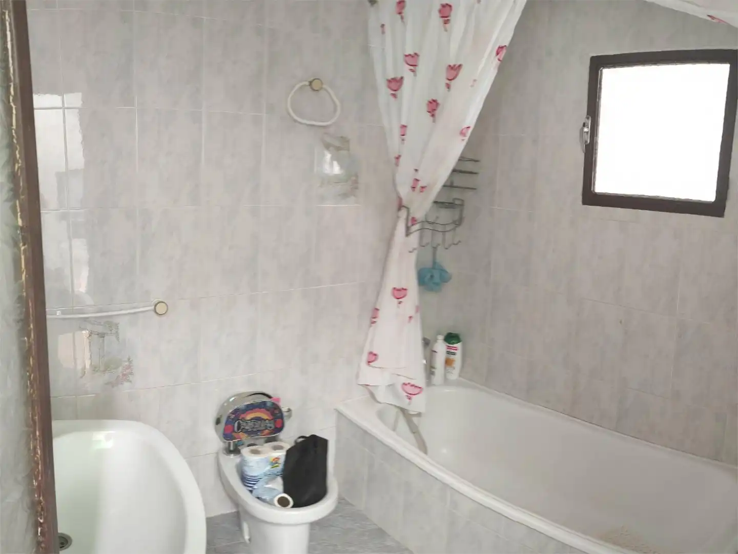 Baño de Piso en venta en Obejo con Terraza, Trastero y Amueblado