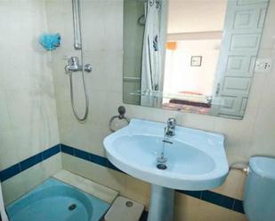 Bathroom of Flat to rent in Calpe / Calp  with Terrace