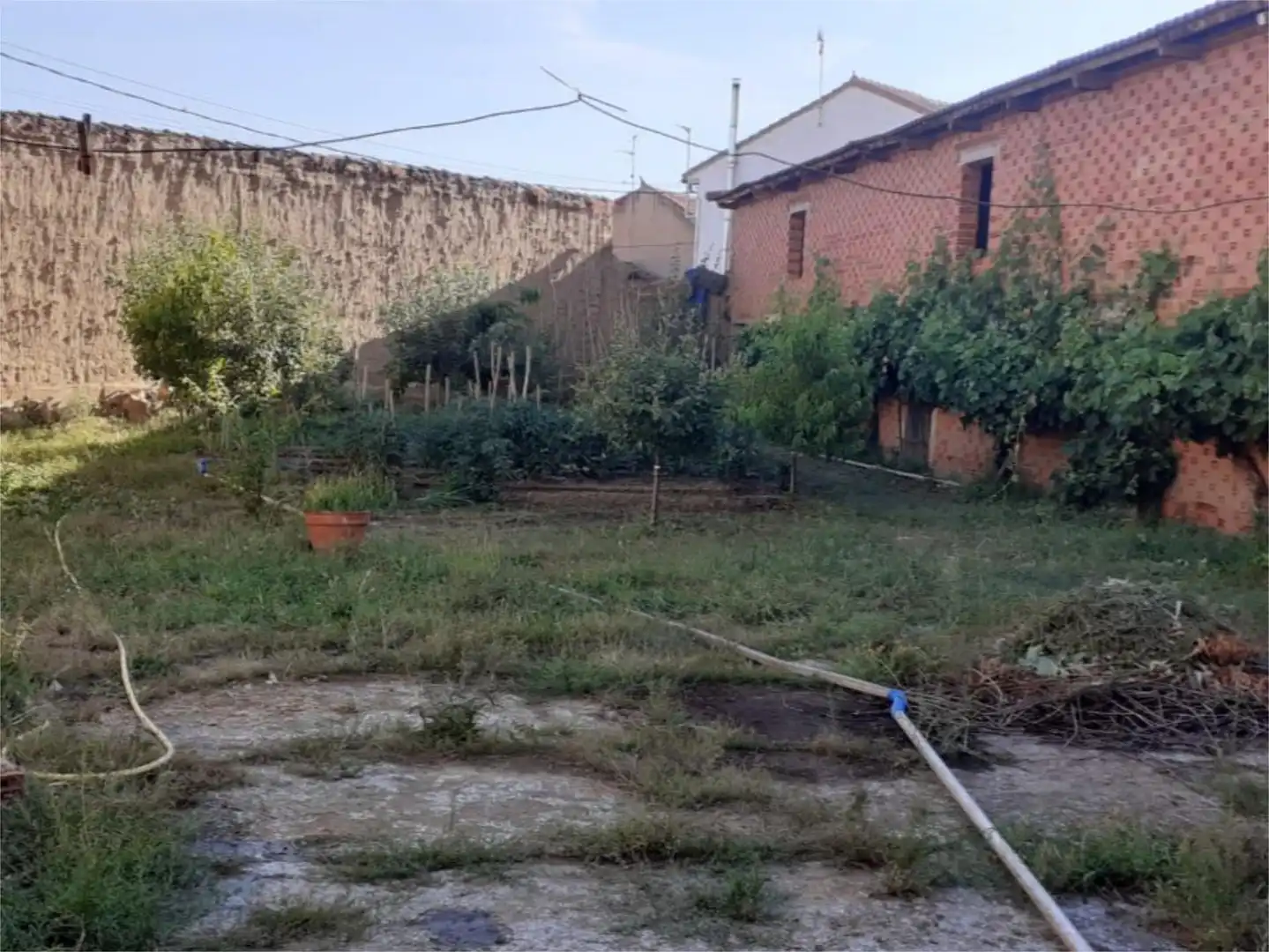 Country house zum Verkauf in Calle Mayor, 19, Villamandos Country house zum Verkauf in Villamandos mit Privatgarten