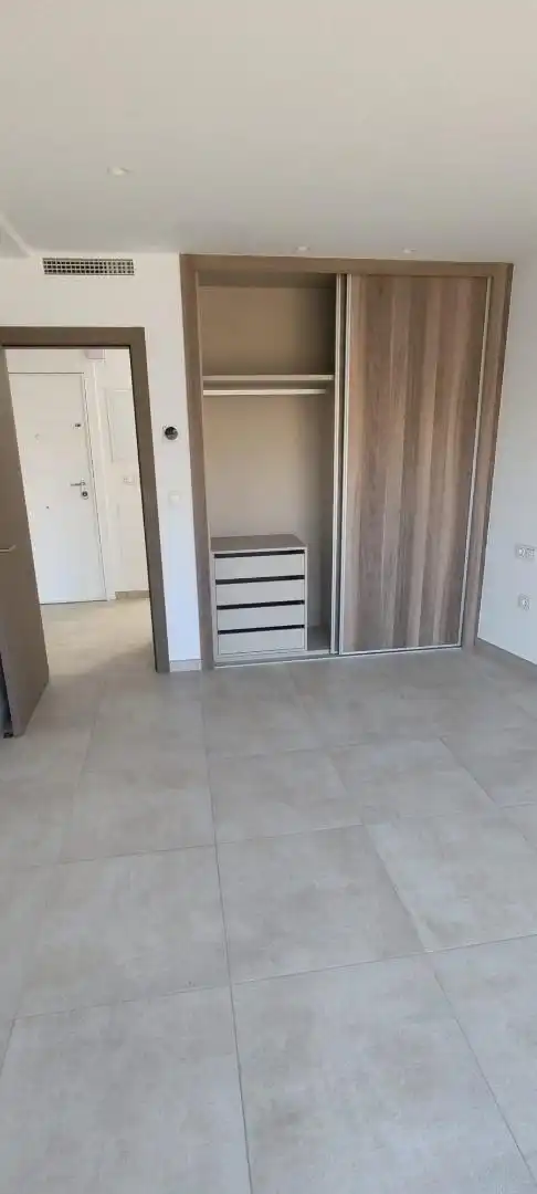 Casa adosada en venta en Calle Brezos, 3, Torreblanca del Sol Habitación de Casa adosada en venta en Fuengirola con Aire acondicionado, Terraza y Piscina
