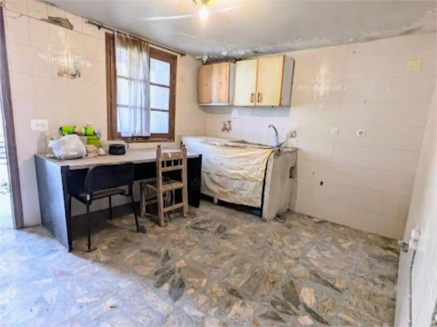 Casa adosada en venda a Calle Belchite, 12, Lécera Cuina de Casa adosada en venda en Lécera