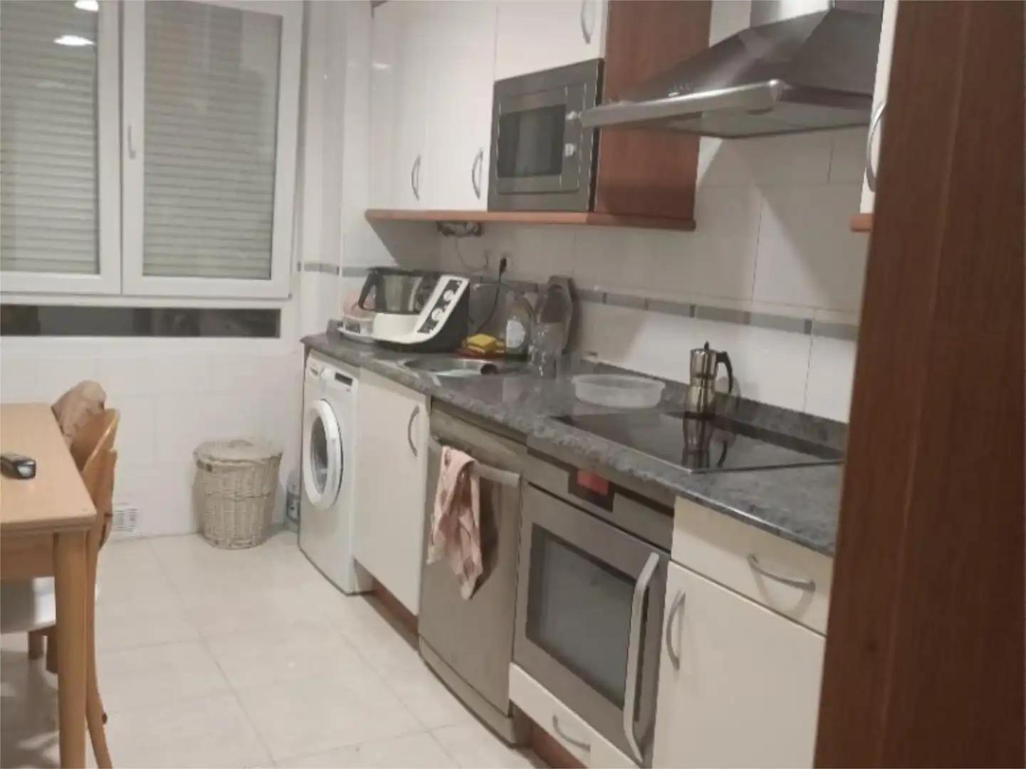 Room in Avenida Castilla y León, 5, Guardo Kitchen of Flat for share in Guardo with Heating, Parquet flooring and Furnished