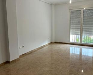 Exterior view of Flat to rent in Aldaia  with Air Conditioner and Balcony