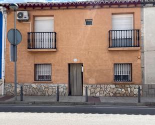 Exterior view of Flat for sale in El Burgo de Ebro  with Air Conditioner