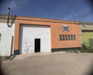 Vista exterior de Nau industrial de lloguer en Calanda