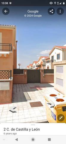 Garaje en Alquiler en Calle de Castilla y León, 2 en Hervencias Altas - El Pinar