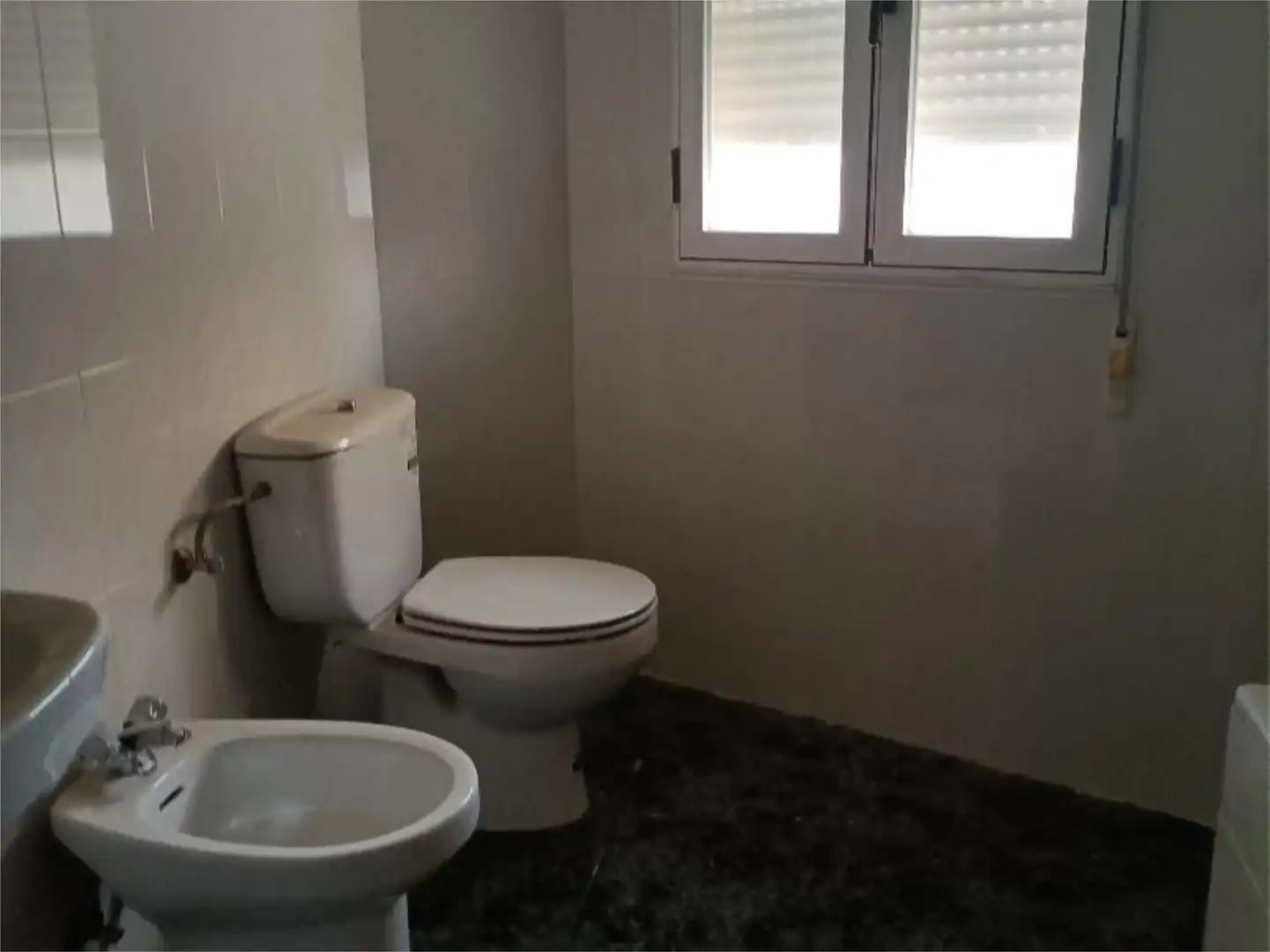Badezimmer von Wohnung zum Verkauf in Peguerinos mit Heizung