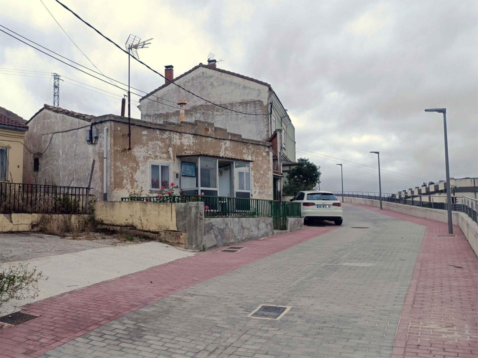 Exterior view of Planta baja for sale in Burgos Capital