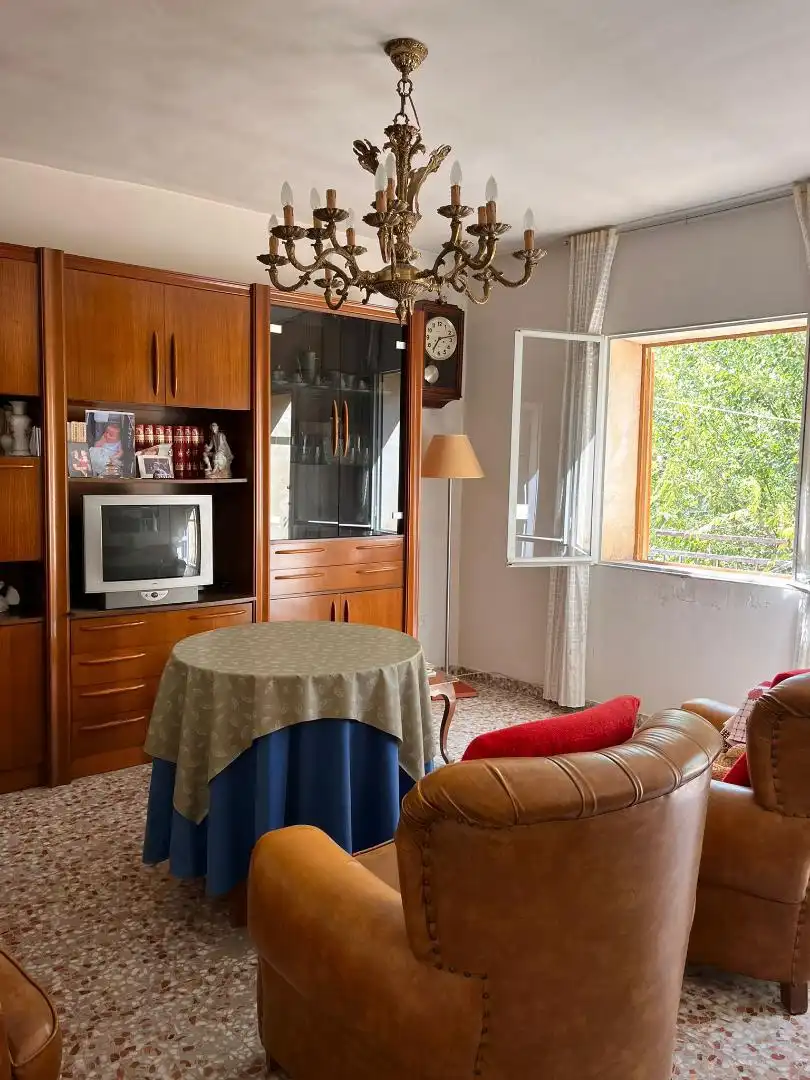 Living room of Flat for sale in Alcolea del Pinar  with Terrace, Furnished and Oven