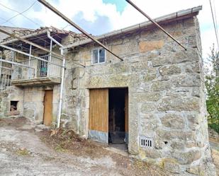 Vista exterior de Casa o xalet en venda en Xunqueira de Ambía amb Terrassa i Balcó