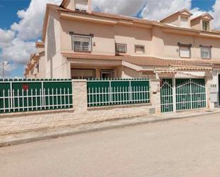 Exterior view of Single-family semi-detached for sale in Horcajo de Santiago  with Terrace