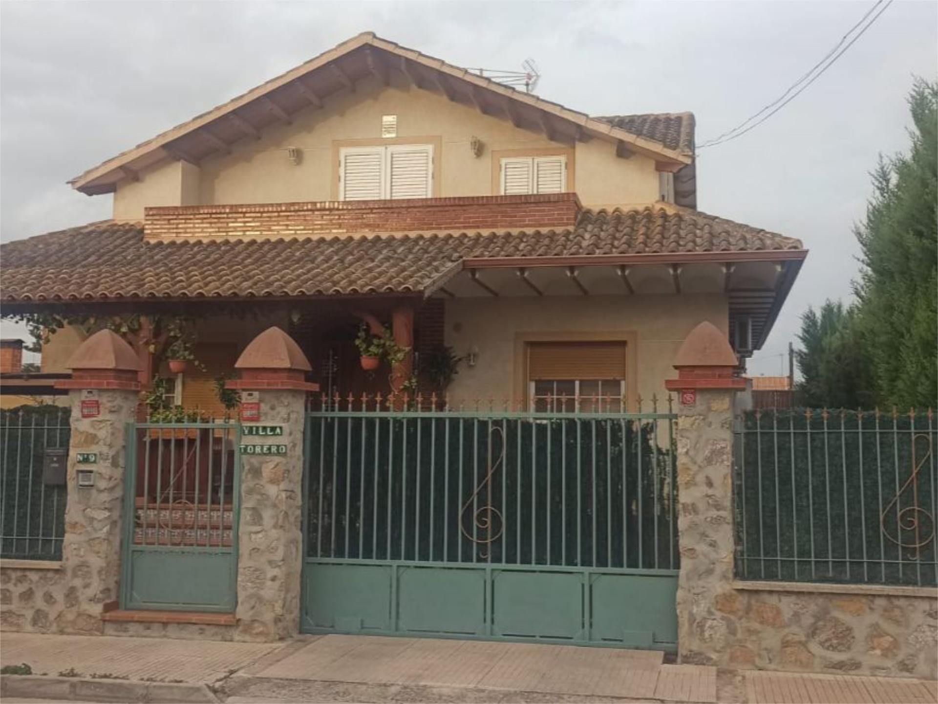 Vista exterior de Casa o xalet en venda en Santomera amb Aire condicionat, Terrassa i Piscina