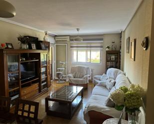 Living room of Flat for sale in Humanes de Madrid  with Air Conditioner, Terrace and Balcony