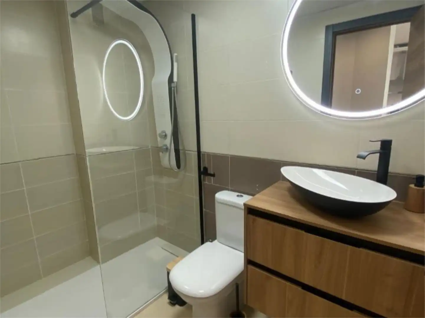 Bathroom of Flat for sale in Roquetas de Mar  with Air Conditioner, Heating and Furnished
