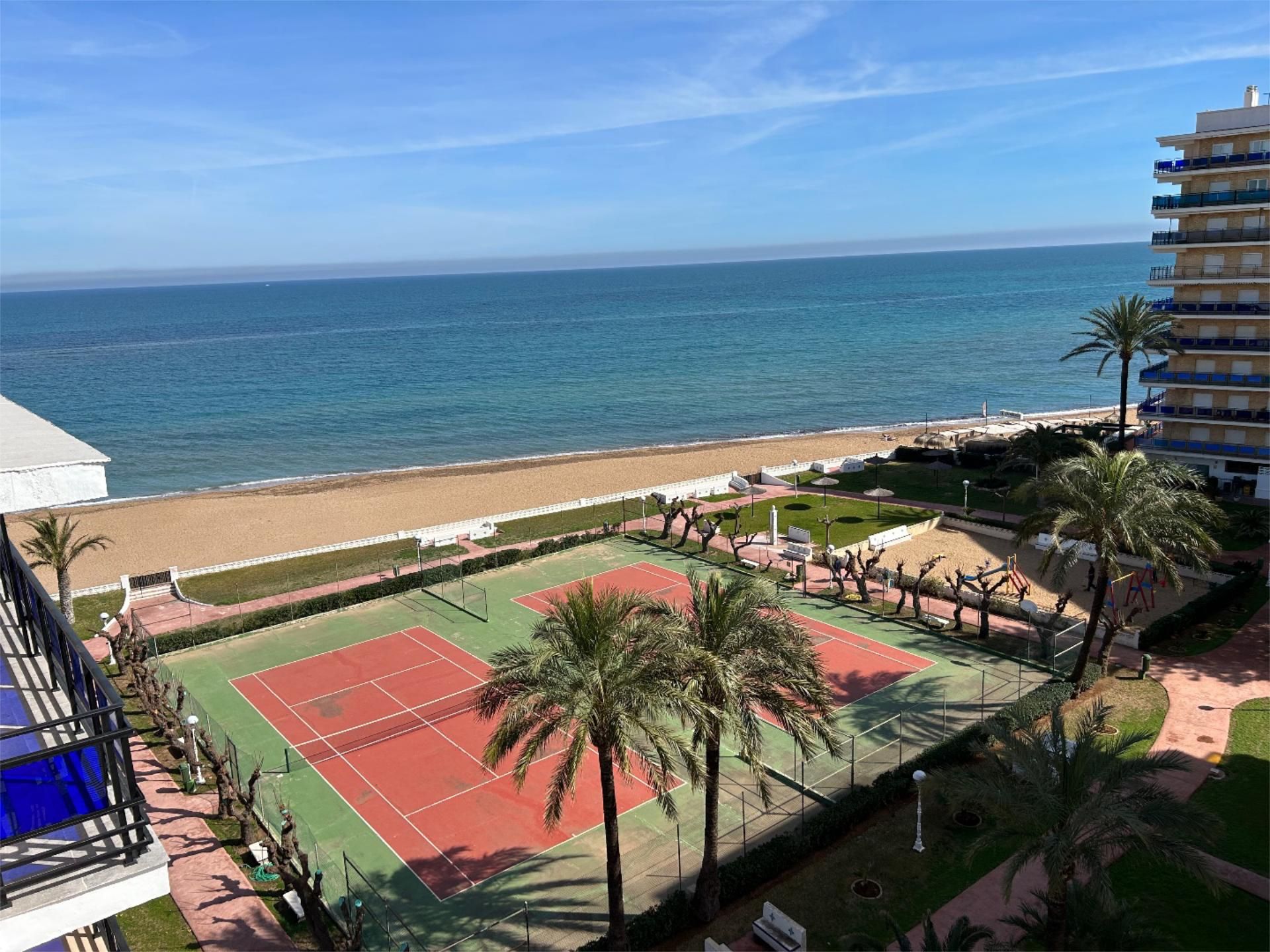 Dormitori de Apartament en venda en Dénia amb Terrassa i Balcó