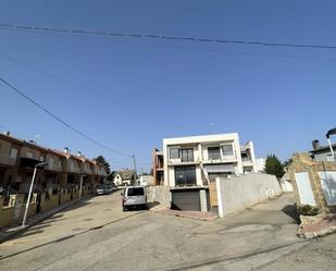 Casa adosada en venda a Calle San Isidro, 4, Villargordo del Cabriel