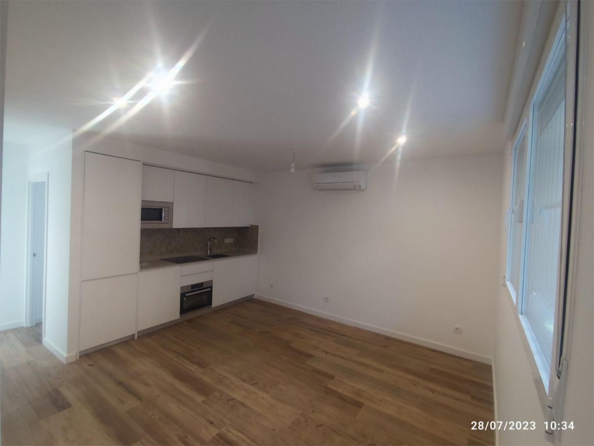 Kitchen of Flat to rent in  Madrid Capital  with Air Conditioner
