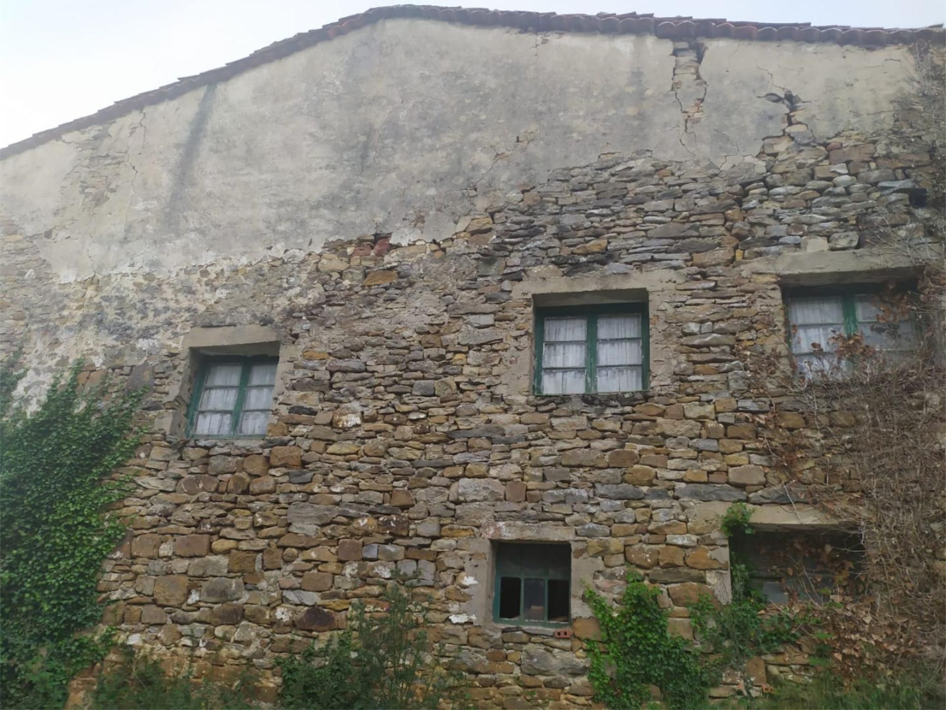 Vista exterior de Casa o xalet en venda en Merindad de Montija amb Balcó