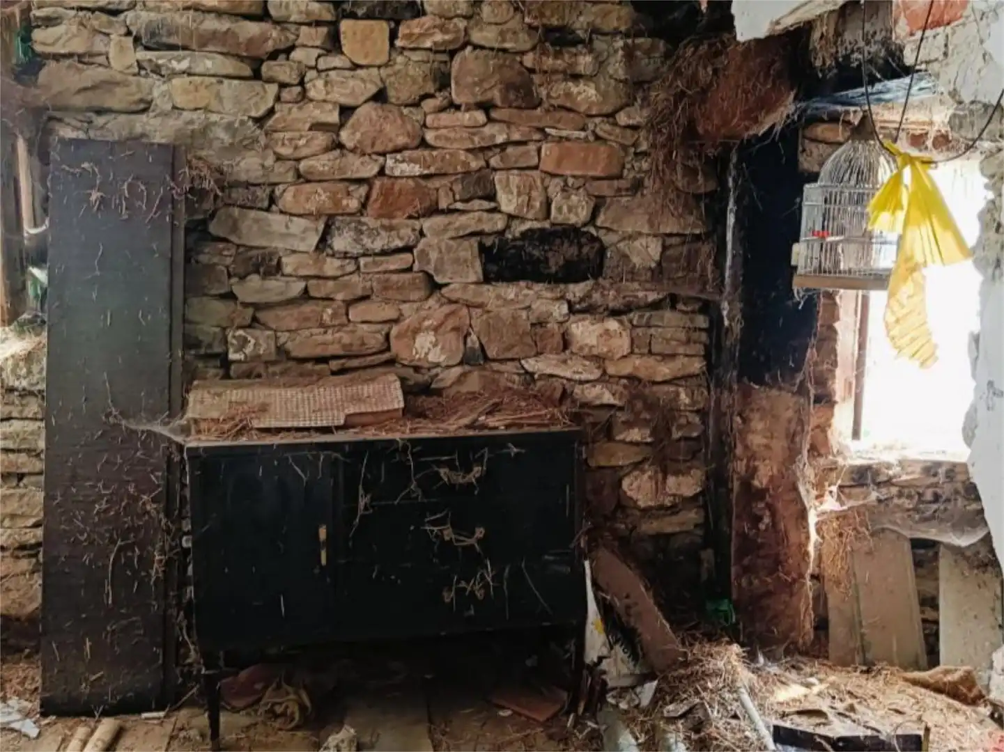 Houses for sale in Calle Iglesia, 23, Merindad de Montija Houses for sale in Merindad de Montija with Balcony