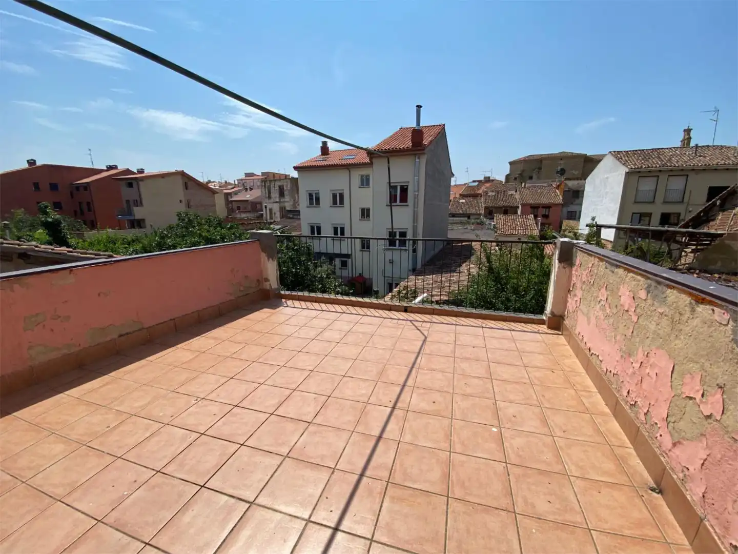 Einfamilien-Reihenhaus zum Verkauf in Calle Mayor, 103, Santo Domingo de la Calzada Terrasse von Einfamilien-Reihenhaus zum Verkauf in Santo Domingo de la Calzada