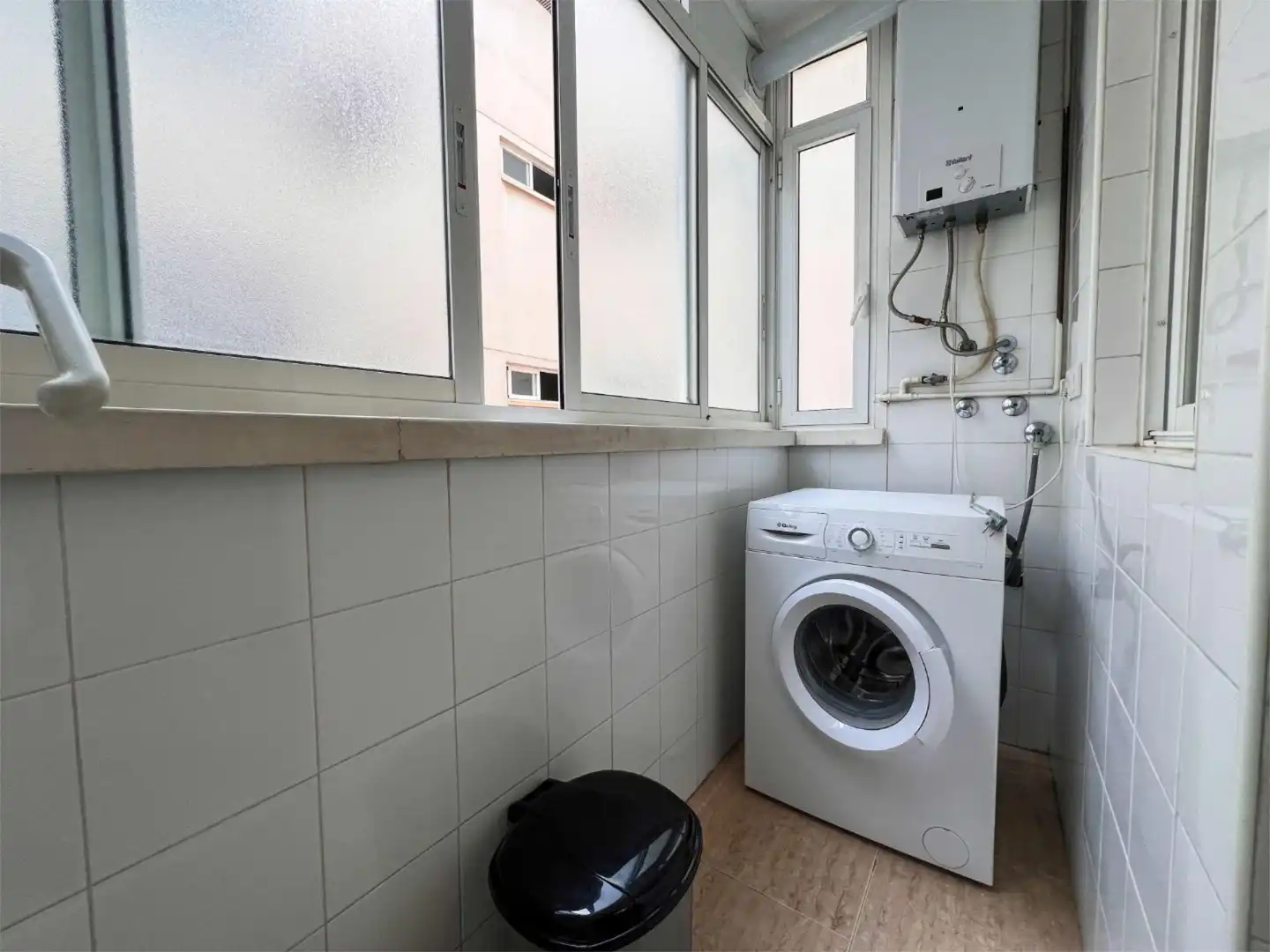 Habitació a Avinguda d l`Almássera, 27, Parque Lo Torrent Habitació a Avinguda d l`Almássera, 27, Parque Lo Torrent
