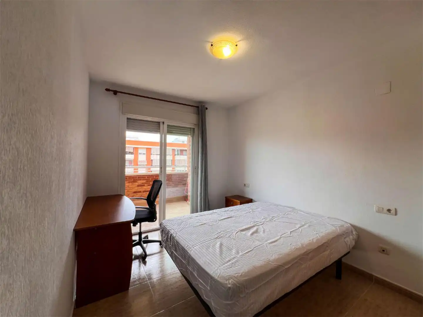 Habitació a Avinguda d l`Almássera, 27, Parque Lo Torrent Habitació a Avinguda d l`Almássera, 27, Parque Lo Torrent