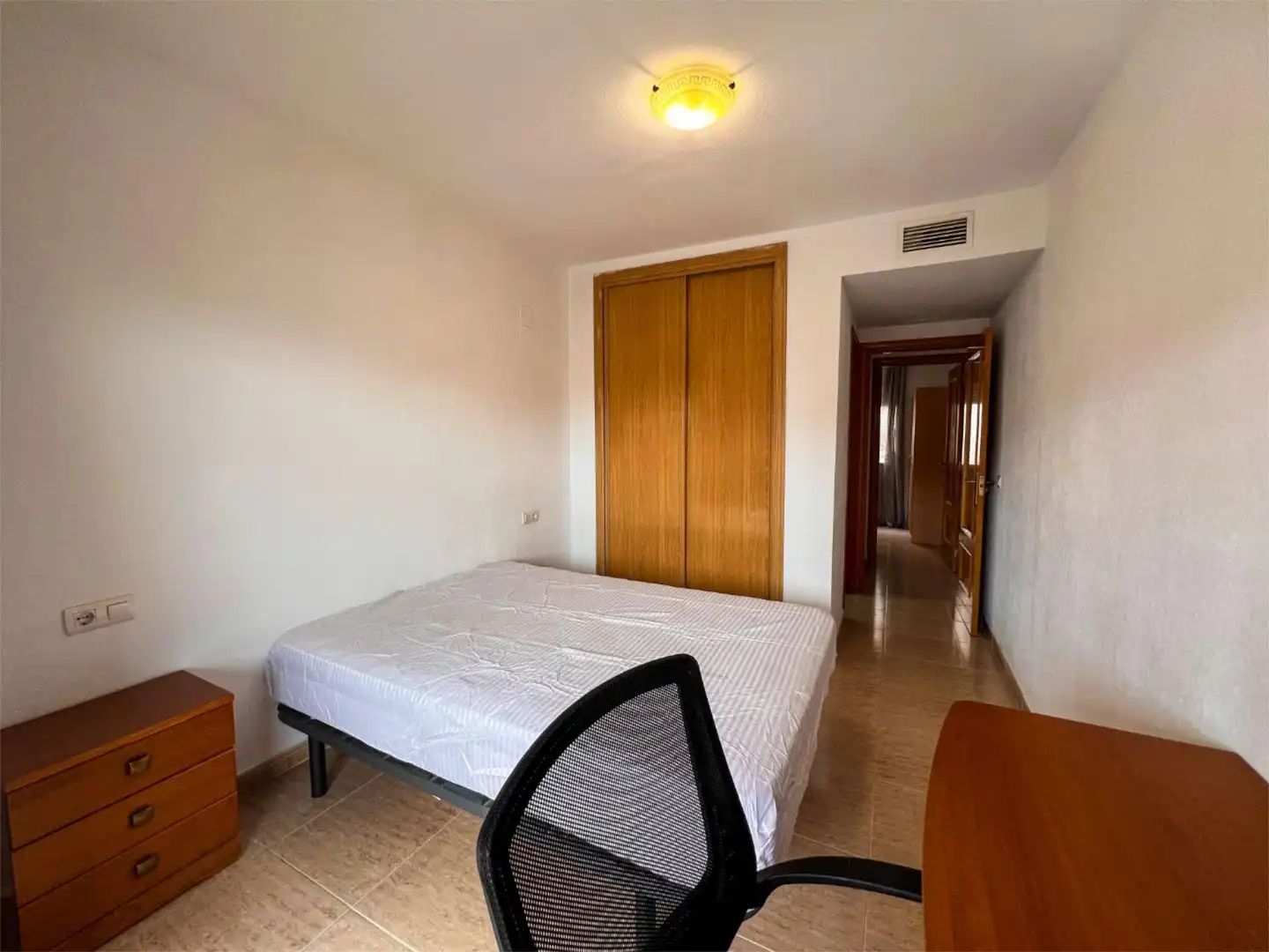 Habitació a Avinguda d l`Almássera, 27, Parque Lo Torrent Habitació a Avinguda d l`Almássera, 27, Parque Lo Torrent