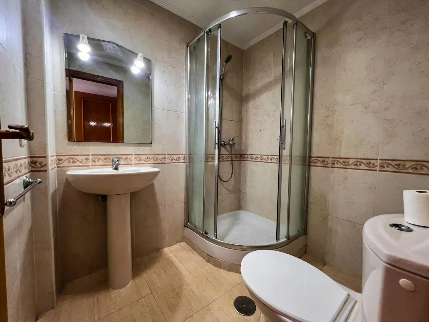 Habitació a Avinguda d l`Almássera, 27, Parque Lo Torrent Habitació a Avinguda d l`Almássera, 27, Parque Lo Torrent