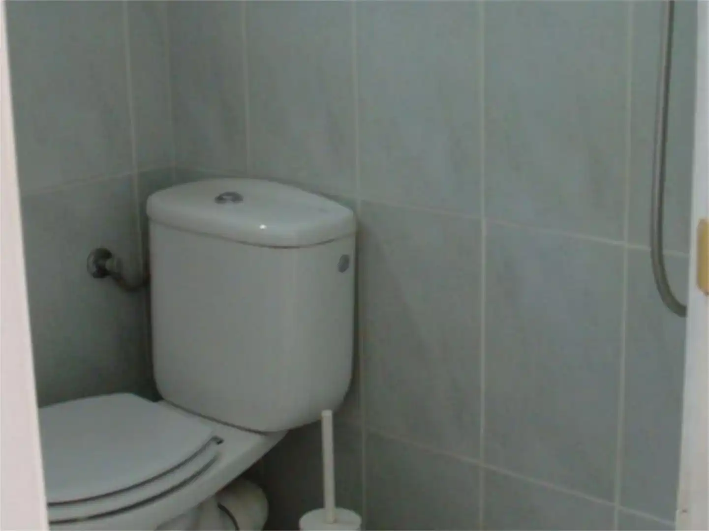 Apartamento de alquiler en Calle de la Isla de Alegranza, 33, Ciudad Universitaria Baño de Apartamento de alquiler en Madrid con Jardín privado