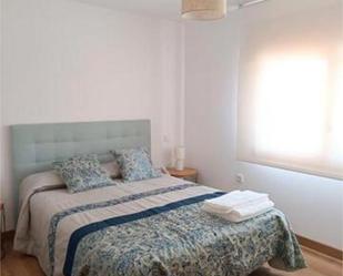 Dormitori de Apartament de lloguer en Tendilla amb Terrassa